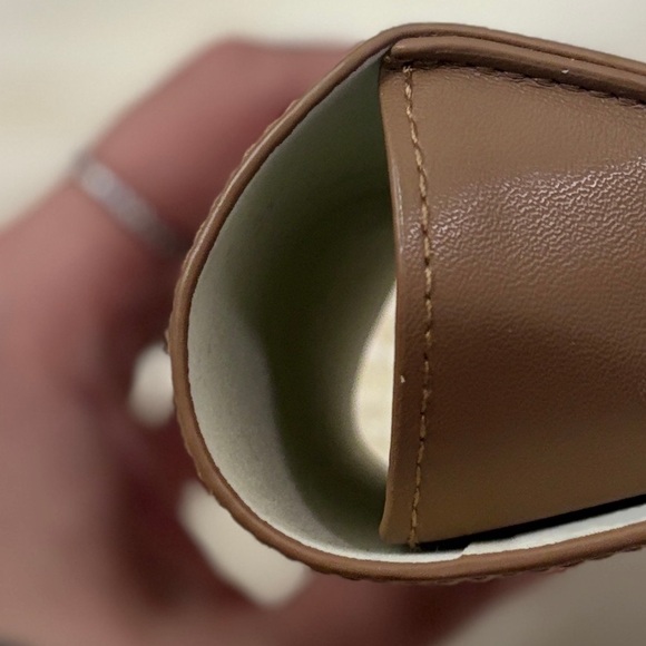 Authentic Burberry Sunglasses Case Holder Tan Leather (item #N07) - Picture 8 of 8